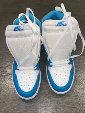 Nike White and Blue Air Jordan 1 Retro high OG ‘UNC’